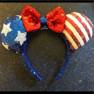 Disney Parks Minnie Ears -patriotic red white blue